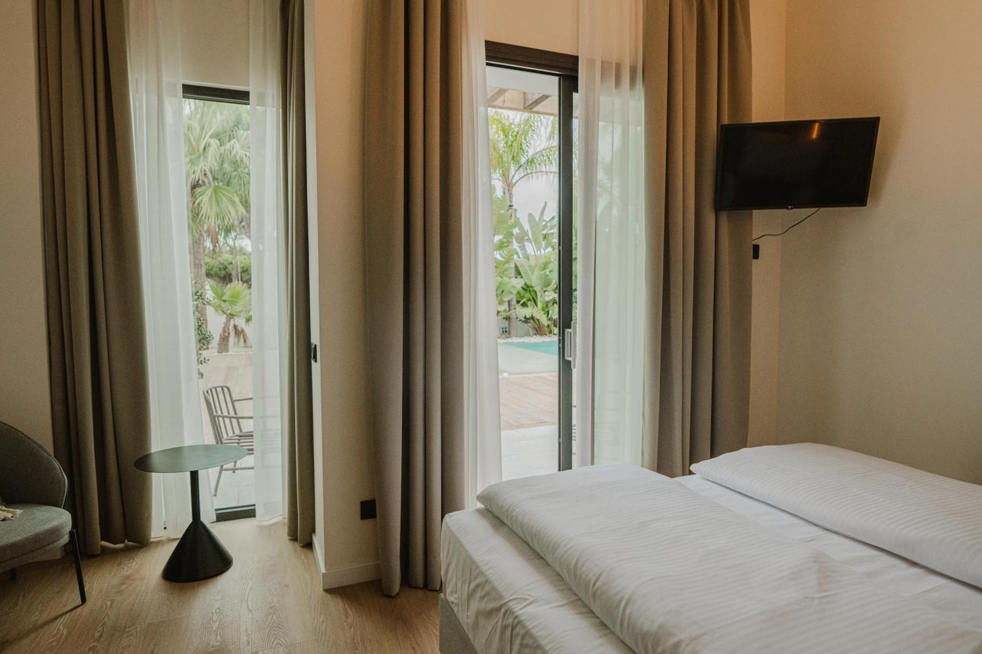 Casa Cuatro Boutique Hotel - Adults Recommended Novo Sancti Petri Ngoại thất bức ảnh